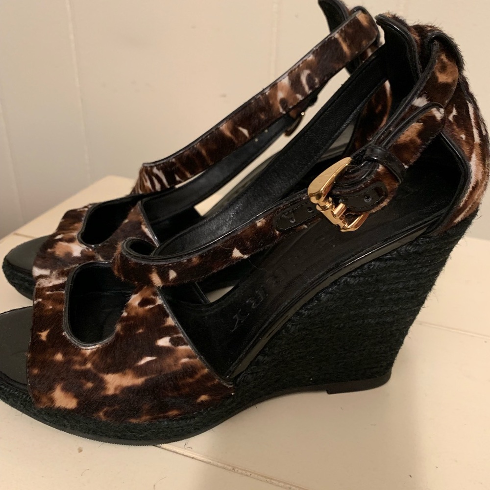 Burberry calf hair wedge espadrille sandals - Picture 6 of 8